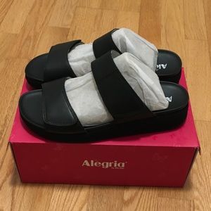 NWT Alegria black sandals